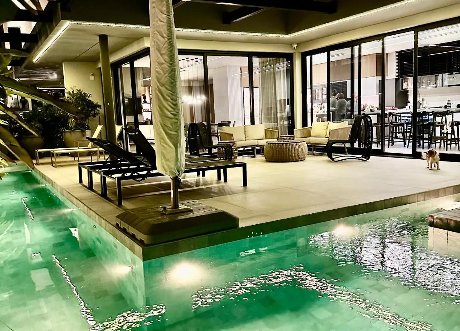 Florianópolis Jurere Beach Villa - Piscina Jacuzzi Sauna