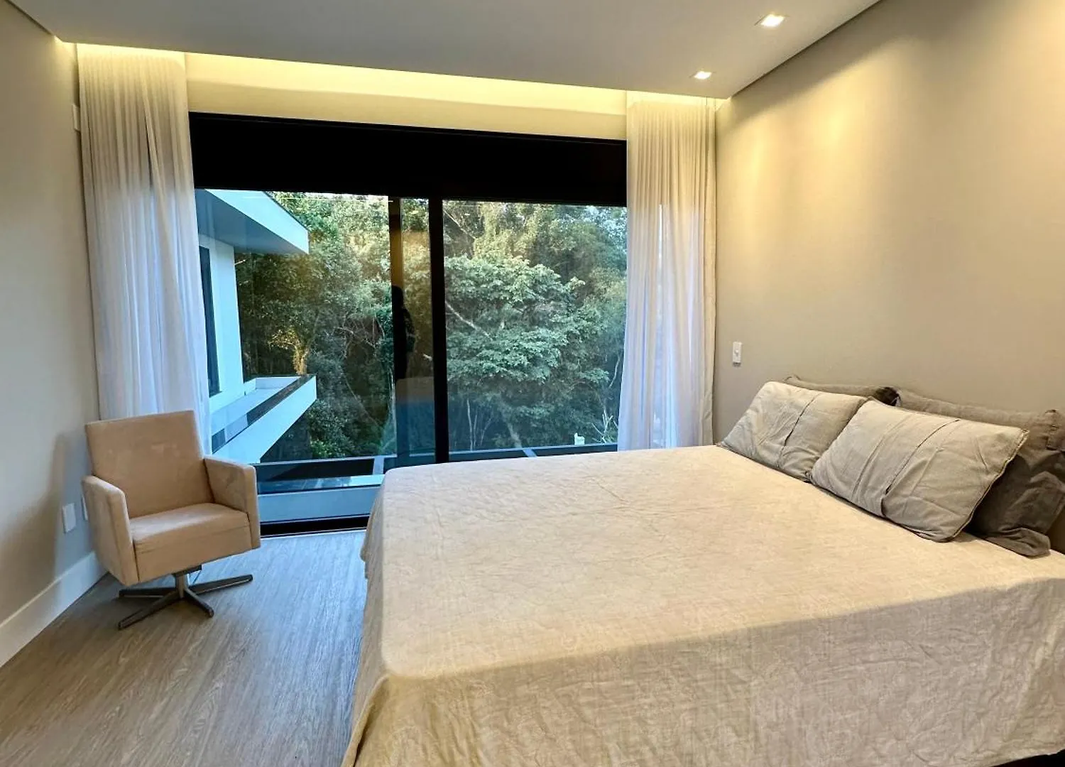 Florianópolis Jurere Beach Villa - Piscina Jacuzzi Sauna 0*,